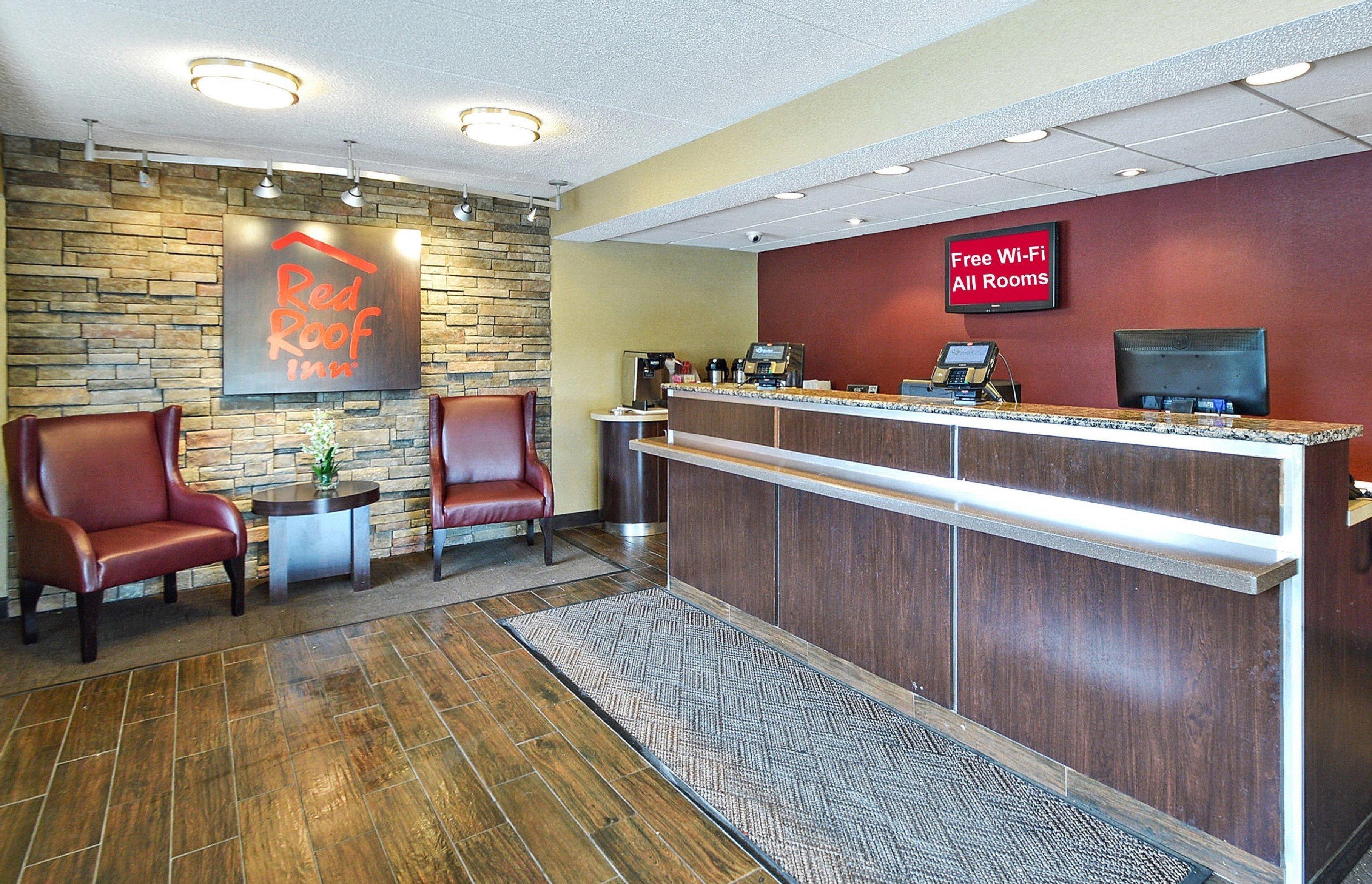 Red Roof Inn Louisville East - Hurstbourne Exterior photo